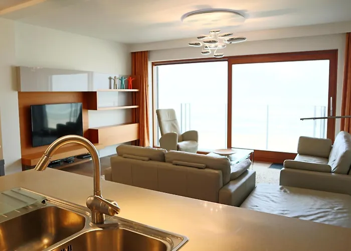 아파트 In Near The Marina