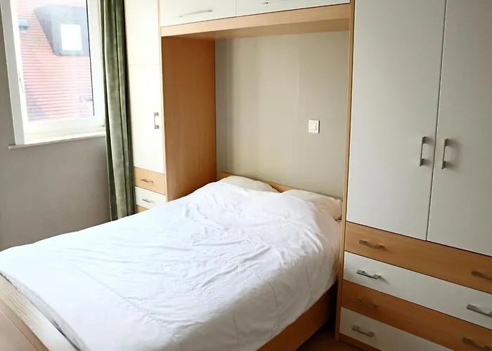 아파트 In Near The Marina *